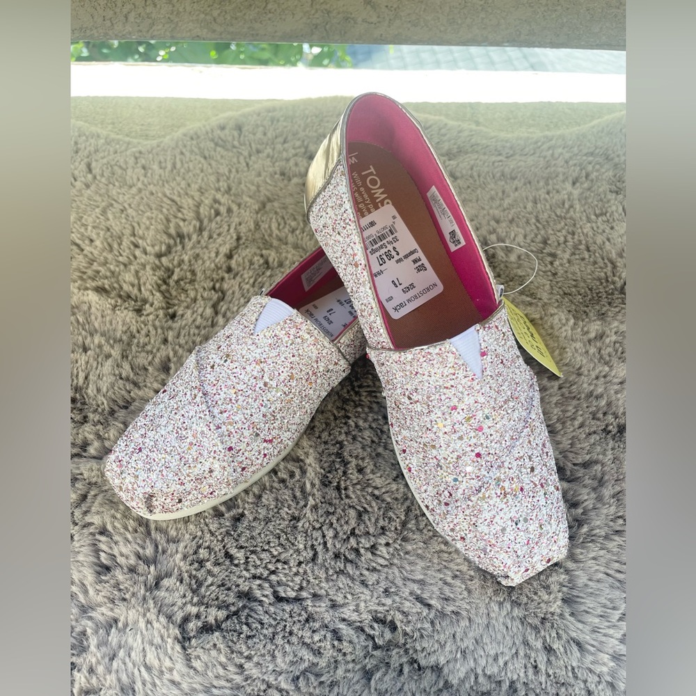 TOMS Women's Multicolor Slip-On Shoes